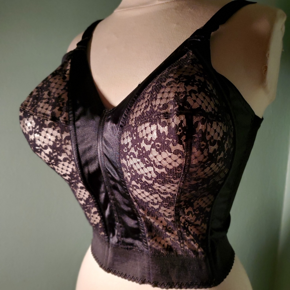 Vintage Pin Up Style Black Lace Longline Bra 42D